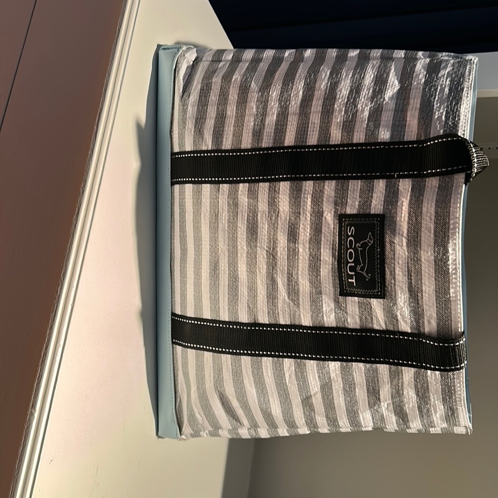 Scout Deano Tote.  Perfect Condition!